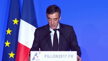 François Fillon promet un "code de bonne conduite" pour ses ministres, s'il est élu