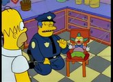 Los Simpson: ¡Flanders! ¿Por qué no te reúnes conmigo en la cocina?