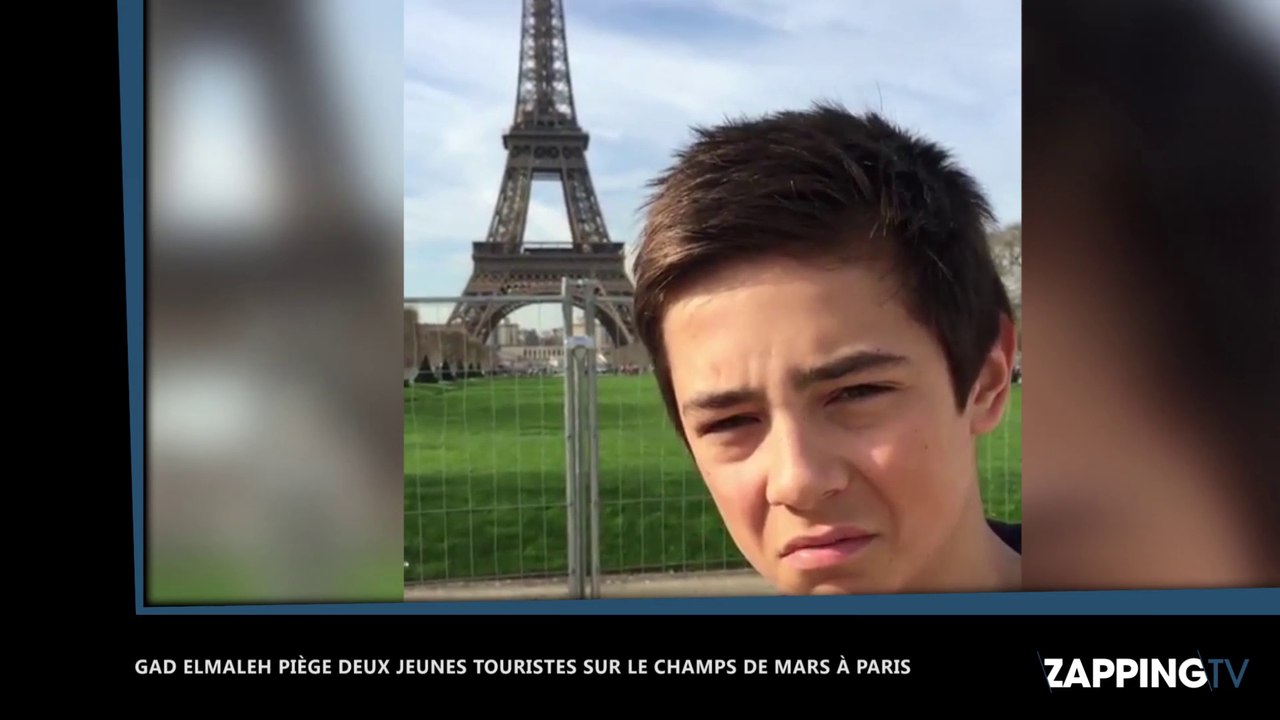 Gad Elmaleh piège deux jeunes touristes dans les rues de Paris (vidéo)