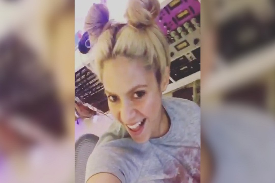 Shakira celebra cómo está quedando su nuevo álbum