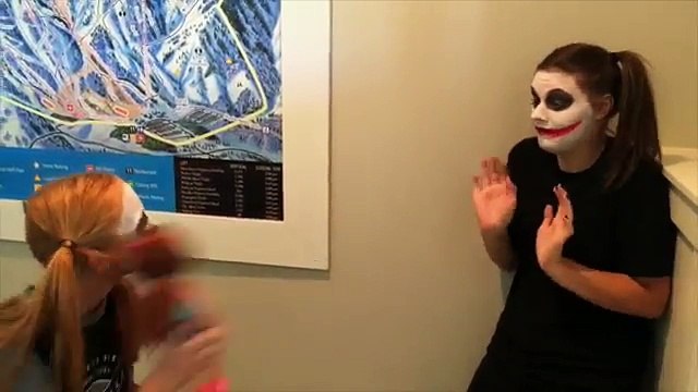 3 плохих деток стаб девочка Джокер с вилкой?!?! Плохая девочка Виктория котенок против щенка шалость Ф