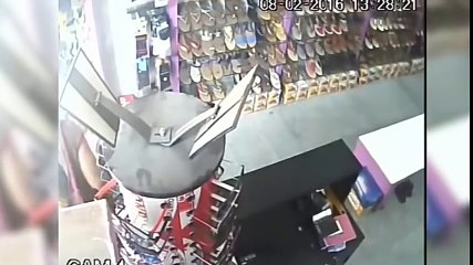 Girl Stealing Money From The Shoe Shop   Caught On Camera Must Watch