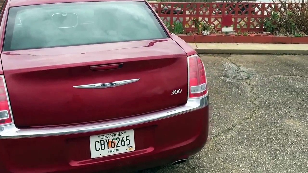 2014 Chrysler 300 - Review
