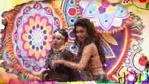 Mouni Roy Stunning Dance Performance in Holi Celebration - Holi 2017