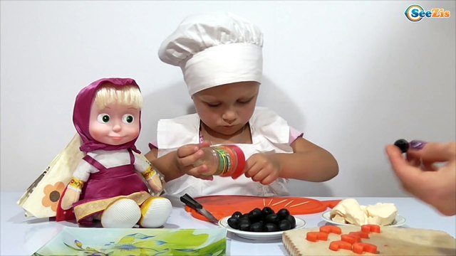 ✔ Masha and Surprise of girl Yaroslava Маша из мультфильма и Сюрприз от девочки Ярославы Серия 32 ✔