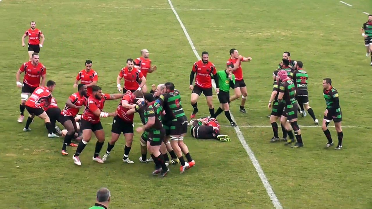 Le match du Stade Niçois dégénère en bagarre générale avec les supporters