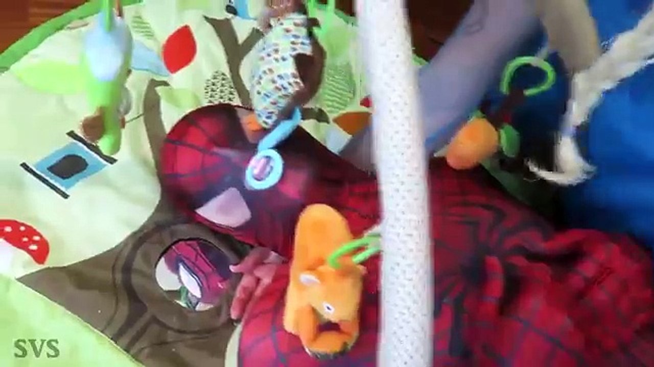 Double Pregnant FROZEN ELSA vs DOCTOR! w/ Spiderman vs Joker Maleficent Hulk Baby - Superh