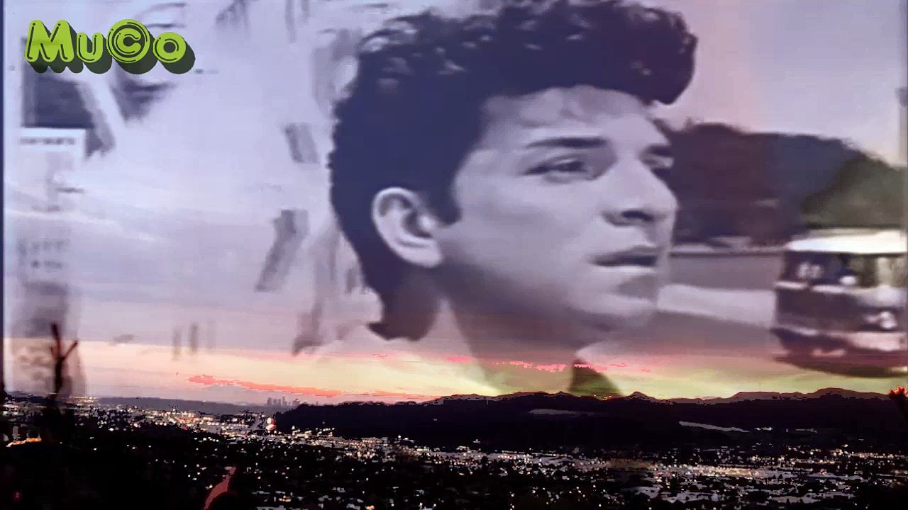 Zeki Müren - Gözlerin Doğuyor Gecelerime (Unutulmaz Şarkılar HD) Mu©o