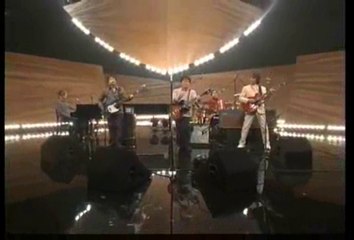 銀の指環・・チューリップ