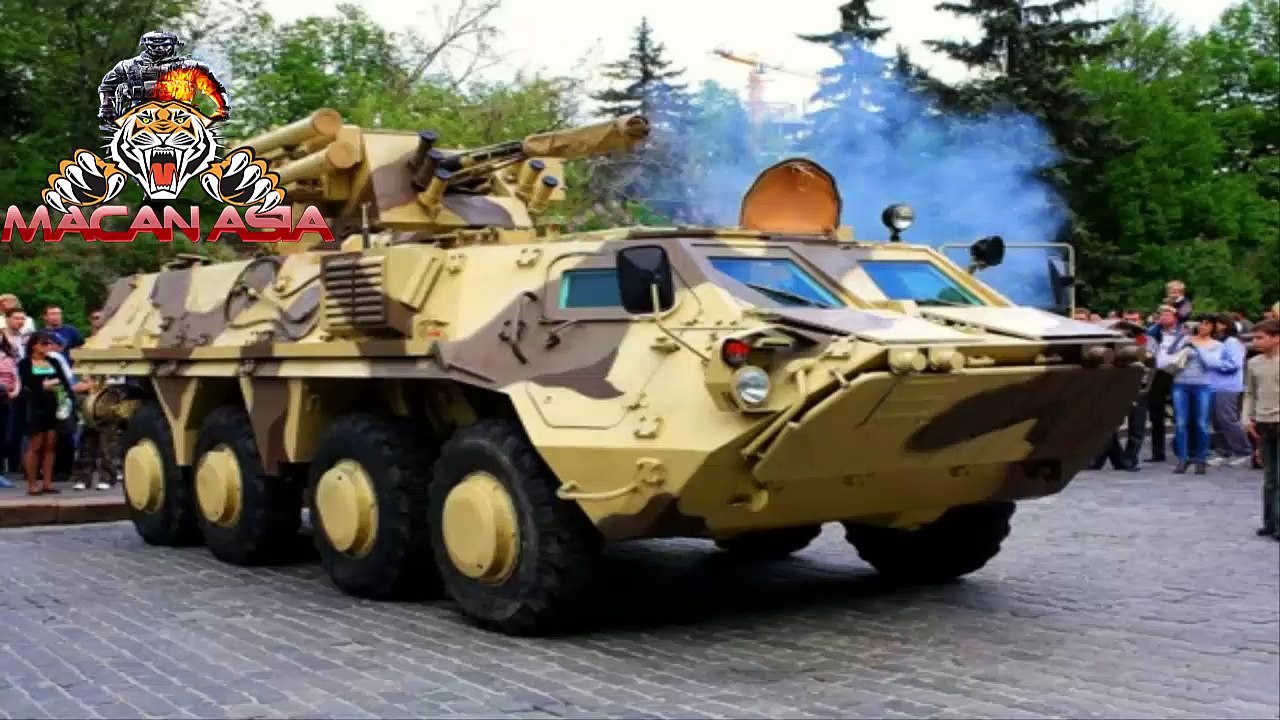 Monster Korps Marinir Indonesia Mampu Menyelam dan Bergerak Di Darat BTR-4 Amfibi Versi Baru