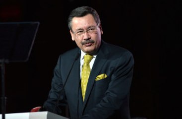 Melih Gökçek: İsviçre Gazetesinin Attığı Manşetin Arkasında FETÖ Var