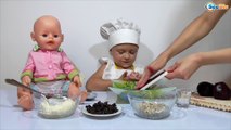 ✔ Baby Born. My doll eats salad / Моя кукла кушает салат / Oyuncak Bebek. Серия 16 ✔