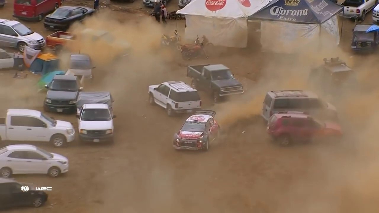 Il gagne en rallye après être sorti sur le parking de course !