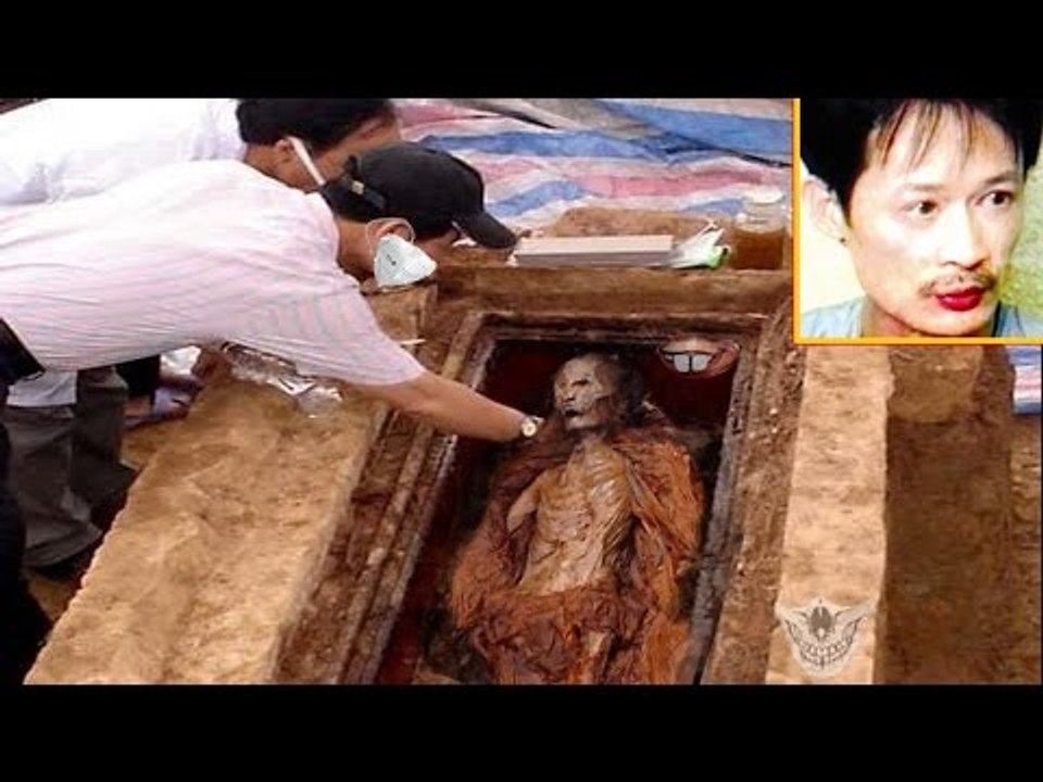 Mọi người đều hoảng hồn khi bật nắp quan tài trùm giang hồ khét tiếng