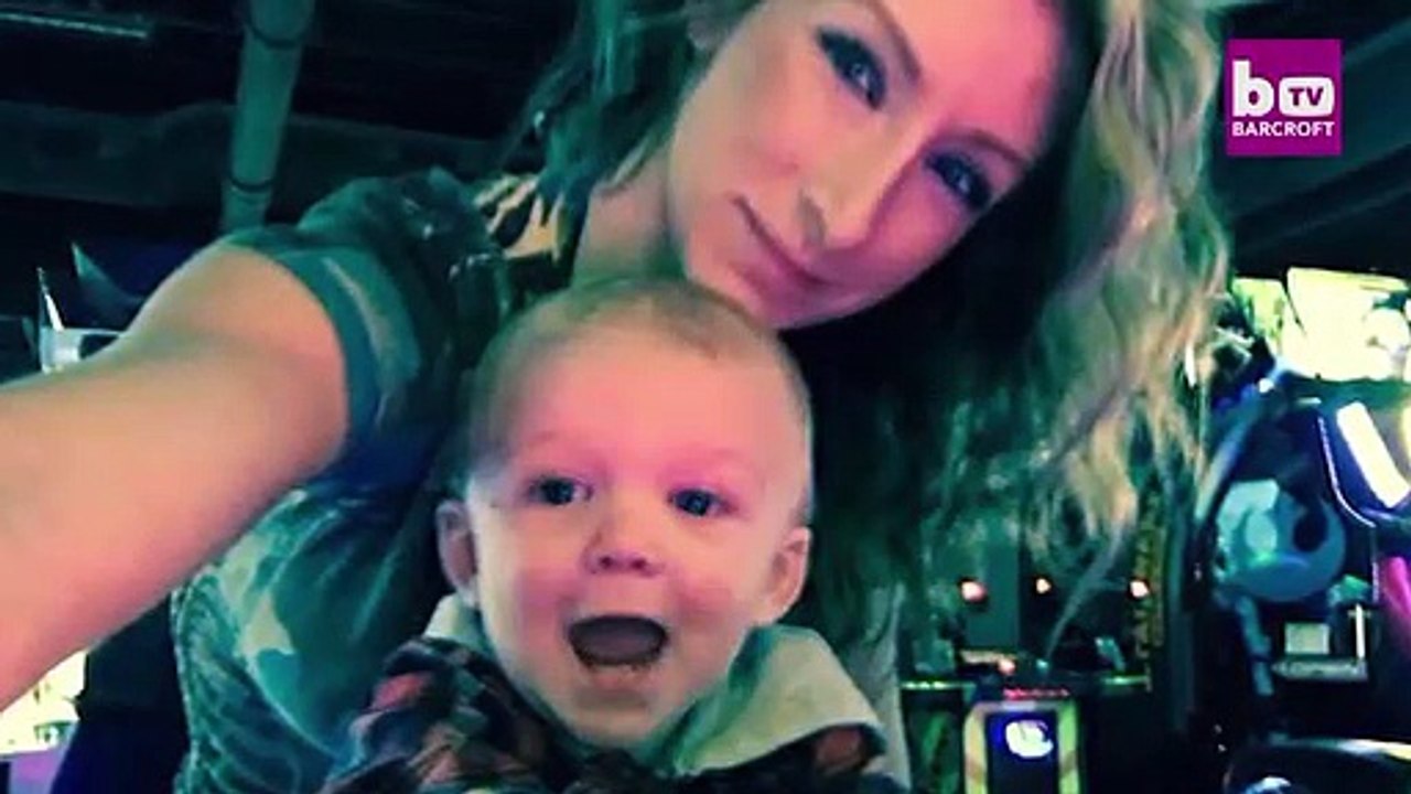 Une ancienne actrice porno se marie avec un pasteur et crée une église !