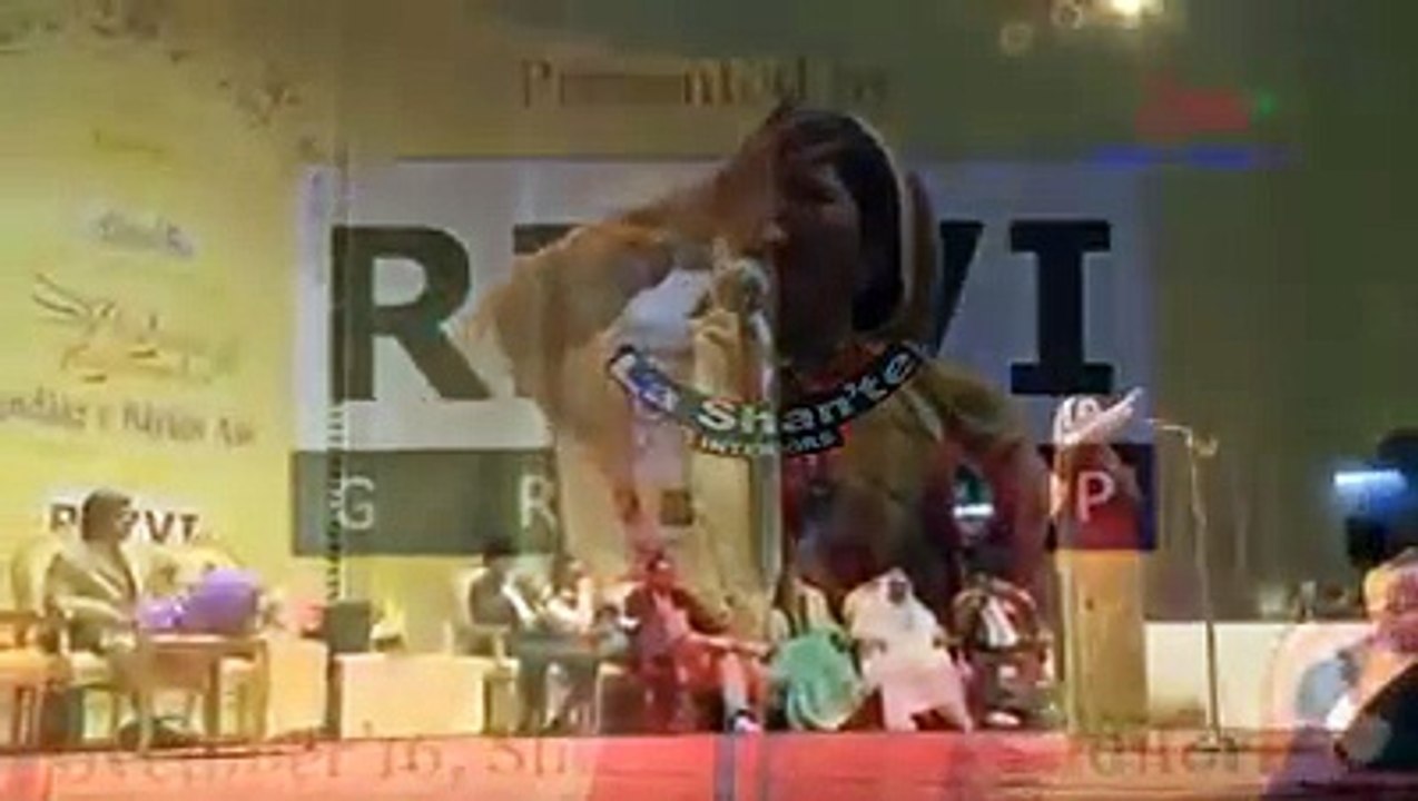 Tumhara Lehja Bata Raha Hai Tumhari Doolat Nai Nai hai