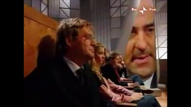 E' una gnocca senza testa quella lì - Rula Jebreal