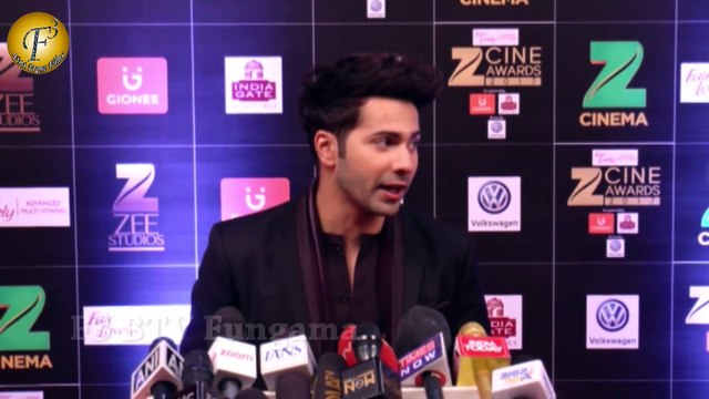 GOVINDA ATTENDED STAR STUDDED RED CARPET OF ZEE CINE AWARDS 2017