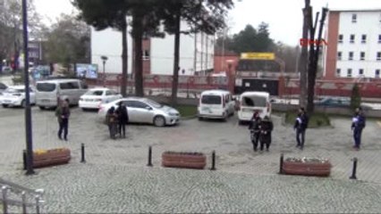 Bursa Genç Kızların Evinde 7 Kilo Esrar Bulundu