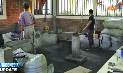 Mahasiswa Asing Pelajari Cara Buat Keris di Solo