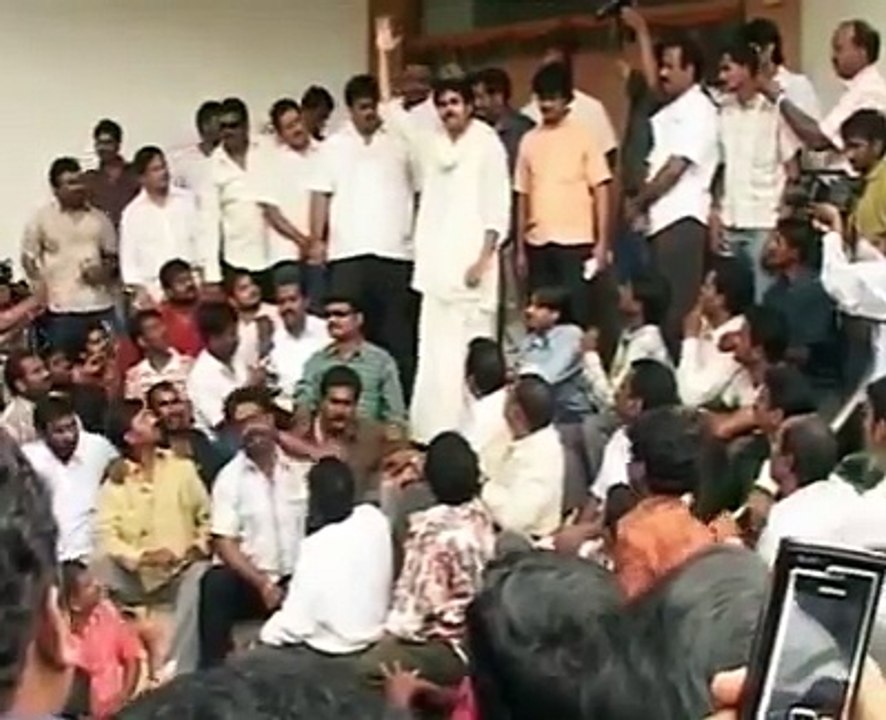 For those fools who used to give credits for #Trivikram for Pawanlayan  speeches
