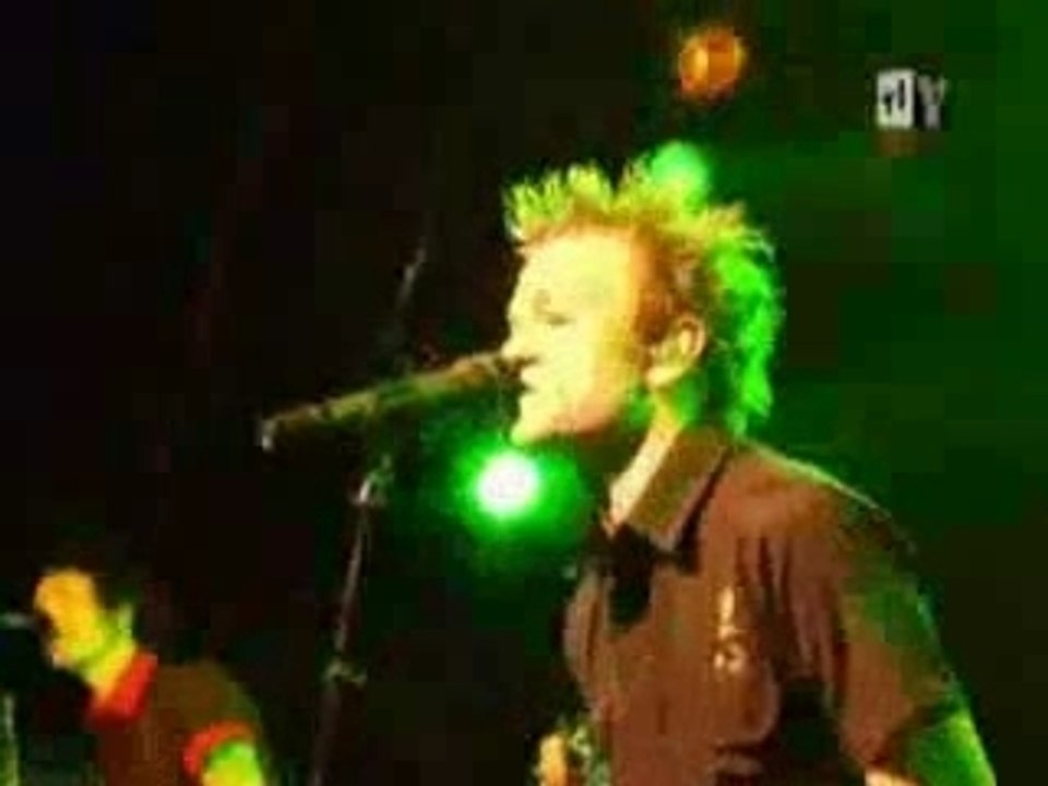 Sum 41 - Underclass Hero (Live)