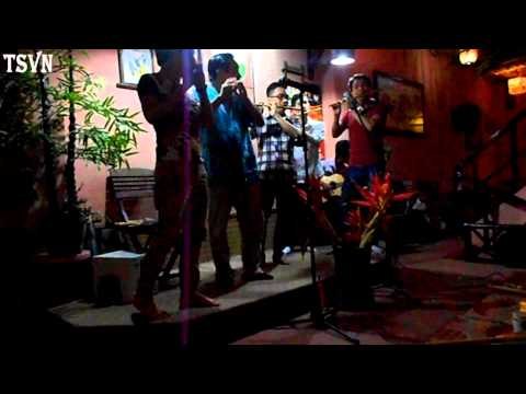 Đồng tấu sáo trúc Trên đường chiến thắng