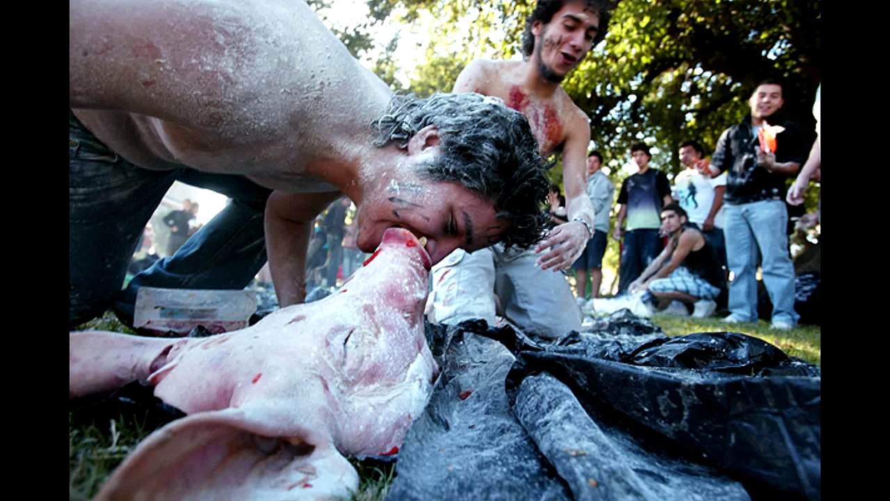 No al mechoneo Una práctica denigrant