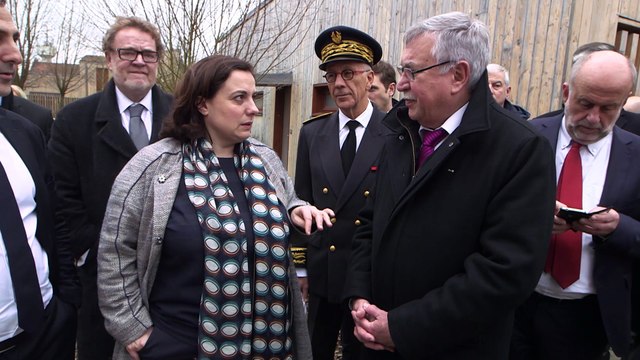 Emmanuelle Cosse signe l'Alliance Nationale Bois Construction Rénovation