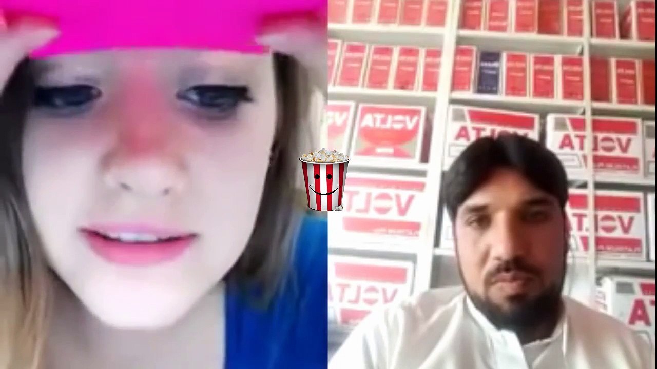 This American Youtuber Talking To A Pakistani Battery Guy Is The Best Thing You ll See Today!