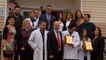 Kocaeli Aile Sağlığı Merkezi Bahçesinde Doğum Yaptıran Hekimlere Yılın Aile Hekimi Ödülü