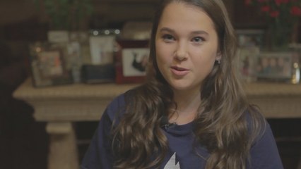 This teen turned her anxiety into an Instagram slime empire