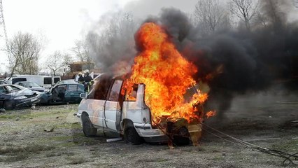 Incendies de véhicules à énergie alternative : les pompiers dans le feu de l’action !