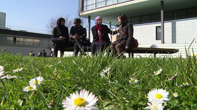 Arbeitgeber dürfen Kopftuch verbieten