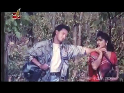Bangla Movie song- Salman Shah- mousumi- Ekhon to somoy bhalobashar...