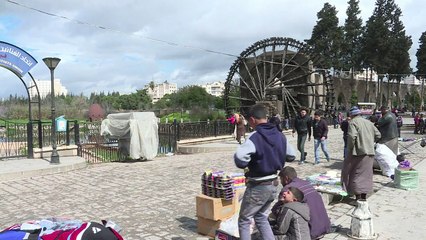 محافظا الرقة وإدلب يترقبان العودة من "منفاهما" في حماة