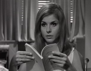 BLACK & WHITE -- MYRON __ '''ΜΕΘΥΣΜΕΝΗ ΠΟΛΙΤΕΙΑ'''(3ο)---  Βέρα Κρούσκα, Γιάννη Βόγλη,Νίκο Καλογερόπουλο,Ανδρέας Φιλιππίδης, Παύλος Χαϊκάλης, Σόφη Ζανίνου, Κάρμεν Ρουγγέρη , Χρυσούλα Διαβάτη...