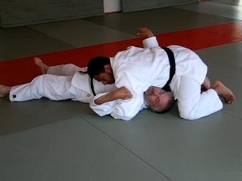 Sortie kusure kami shiho gatame