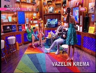 Maca Diskrecija -Igra sa slusalicama