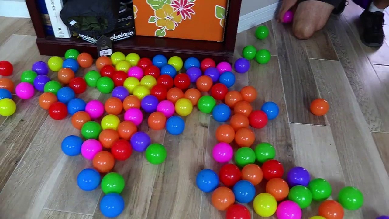 Joker pranks vs Joker Girl, Bad Baby joker baby w/ Frozen Elsa, Pink Spidergirl, crying ba