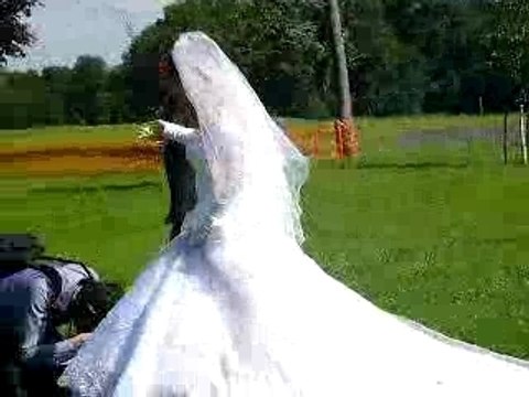 Mariés Course Dans Le Parc de Quincy Voisins