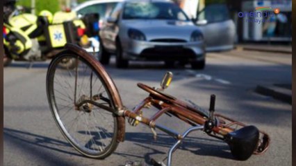 Boy Died In Road Accident As People were clicking Pictures | Oneindia Malayalam