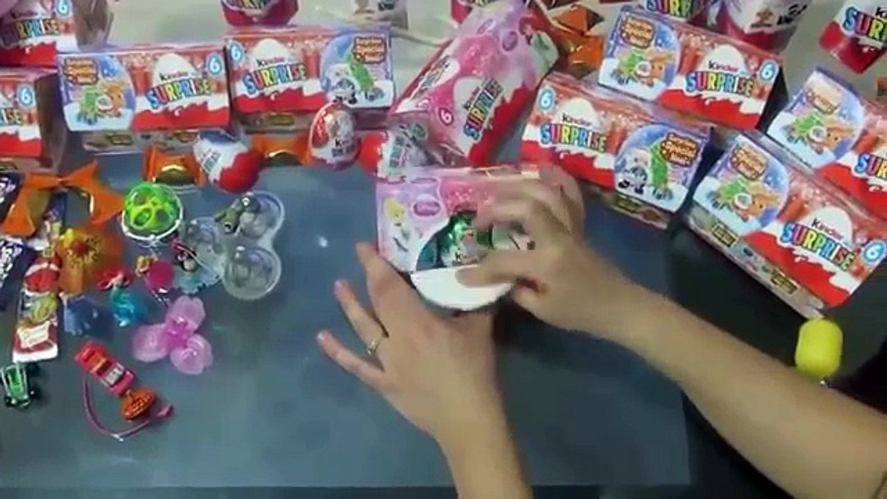Распаковка яиц Киндер сюрприз игрушки для детей, чтобы наблюдать за процессом полный HD
