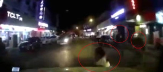 Para Için Çocuklarını Araçların Önüne Atıyorlar !