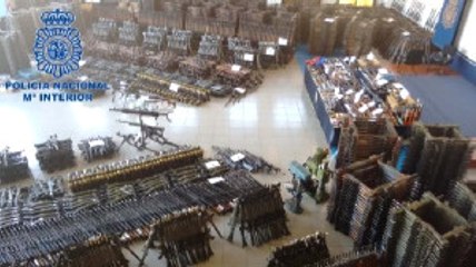 İspanyol Polisi 10 Bin Silah Ele Geçirdi
