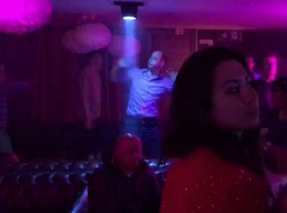 Vidéo : Quand le prince William se lache en solo sur le dancefloor !