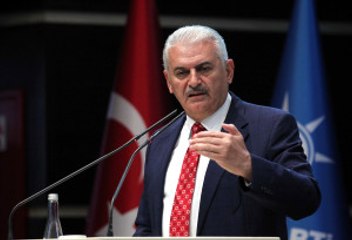 Binali Yıldırım AK Partili Vekilleri Uyardı: AB'ye Karşı Kaba Sözlerden Kaçının