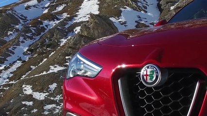 Alfa Romeo Stelvio: un SUV de taille intermédiaire au tempérament sportif
