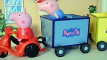 Pig George e Familia Peppa Pig Salvando os Cachorrinhos de Rua Novelinha ToyToysBrasil em