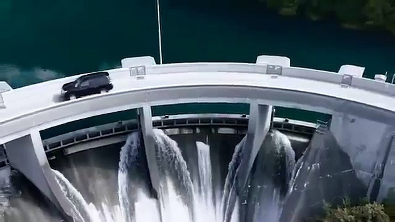 Toyota Land Cruiser Prado hiện đại mới 2017 0906080068